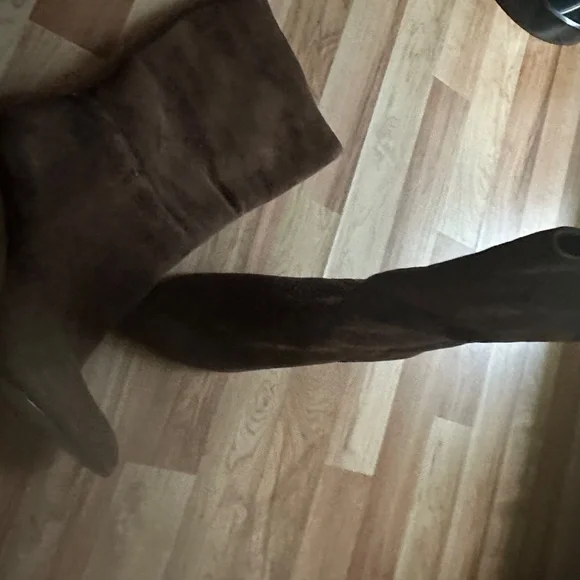 It’s FALL BABE and these boots are made for walking!!! - Picture 3 of 6